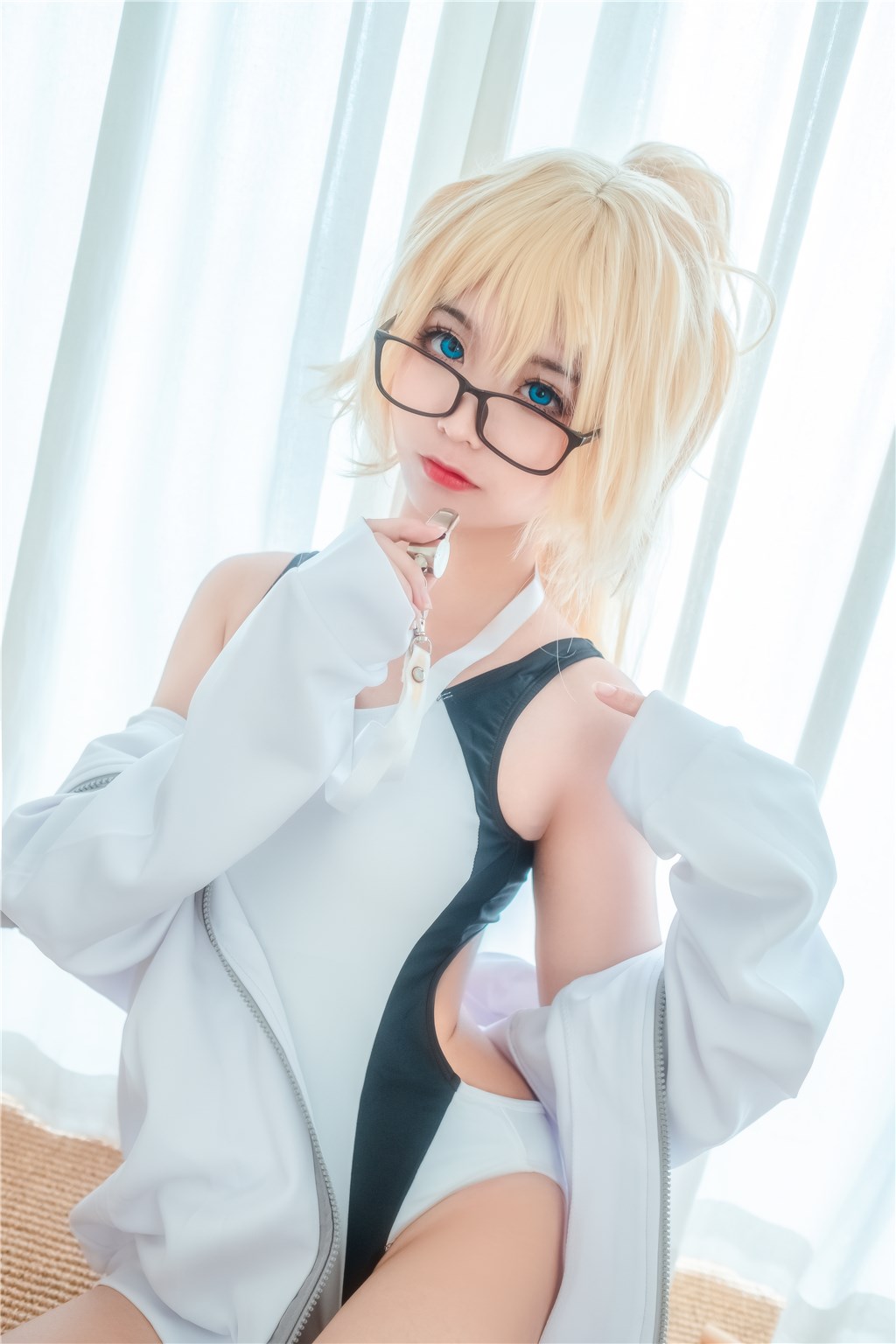 海角社区下载热情私语录：重现都市夜幕下隐秘撩情与狂野欲望的低吟